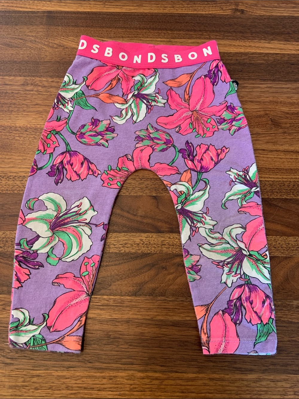 Bonds Baby Leggings Purple & Pink Lillies 6-12M - Like New